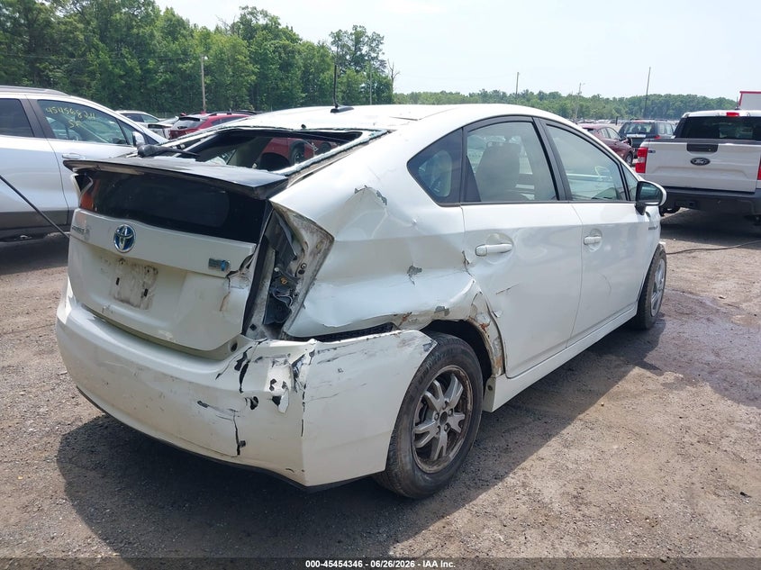2010 Toyota Prius VIN JTDKN3DU7A0074462 IAAI salvage auction — FRONT & REAR, Salvage (Virginia), sold $400 on 2026-07-29 (photo 4)