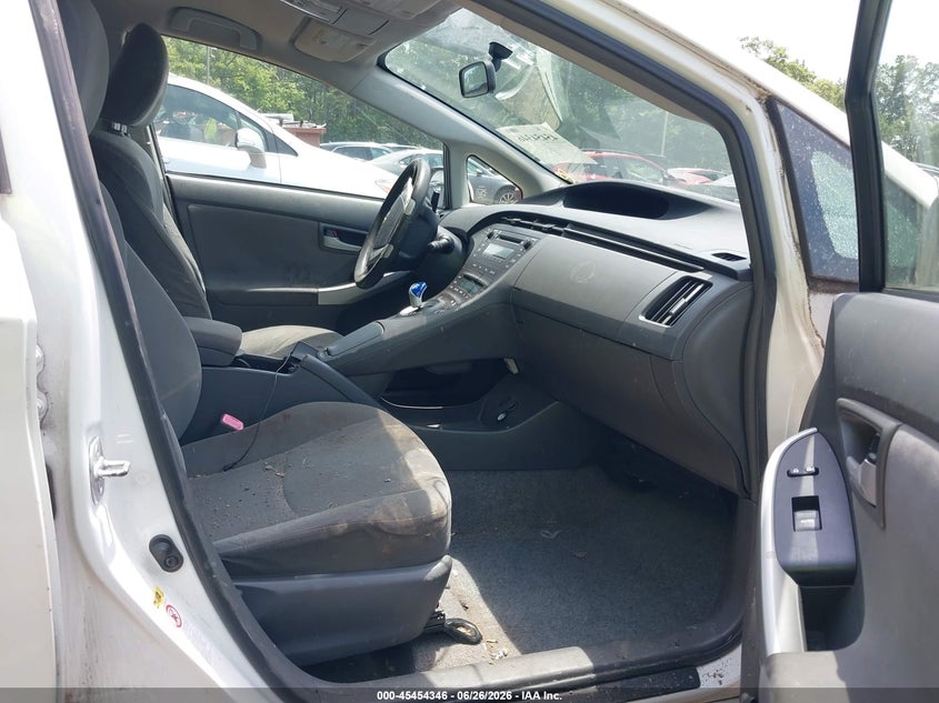 2010 Toyota Prius VIN JTDKN3DU7A0074462 IAAI salvage auction — FRONT & REAR, Salvage (Virginia), sold $400 on 2026-07-29 (photo 5)