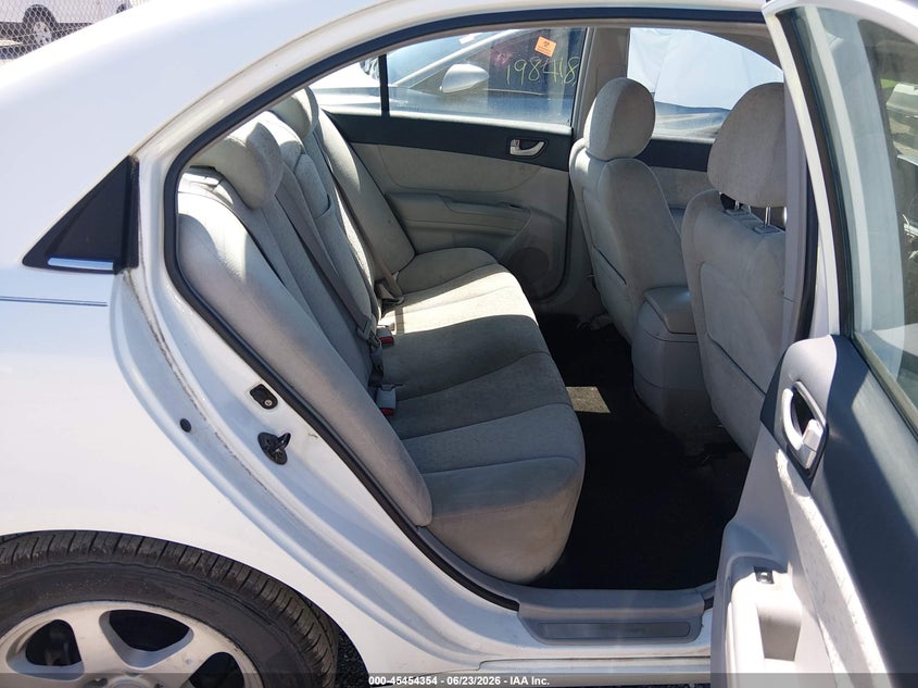 2006 Hyundai Sonata VIN 5NPEU46F86H092242 IAAI salvage auction — REAR END, Clear (Indiana), sold $325 on 2026-07-22 (photo 8)