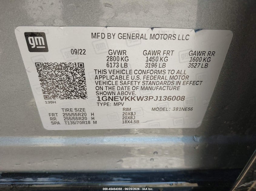 2023 Chevrolet Traverse VIN 1GNEVKKW3PJ136008 IAAI salvage auction — RIGHT FRONT, Salvage Title, sold $14,300 on 2026-07-30 (photo 9)