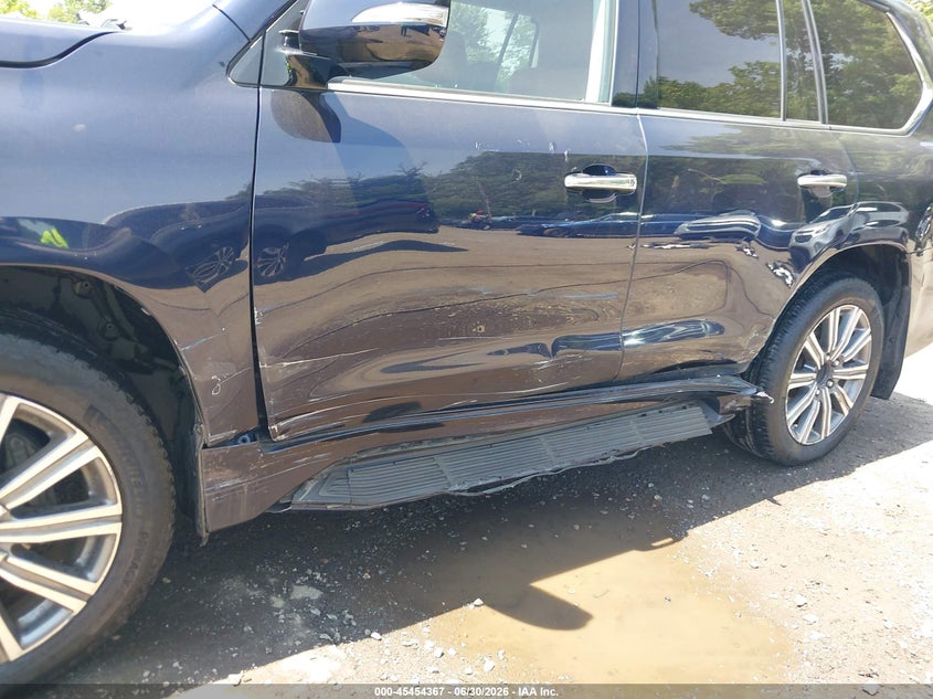 2016 Lexus Lx VIN JTJHY7AX0G4218617 IAAI salvage auction — LEFT SIDE, Wait Title, sold $28,100 on 2026-09-02 (photo 6)