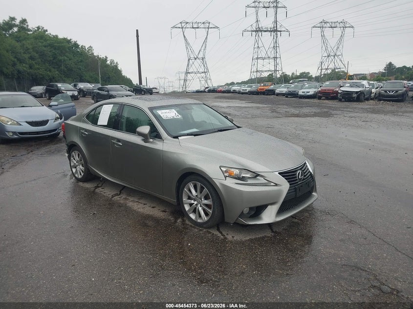 2014 Lexus Is VIN JTHBF1D22E5016976 IAAI salvage auction — REAR END, Salvage (Pennsylvania), sold $3,050 on 2026-07-31 (photo 1)