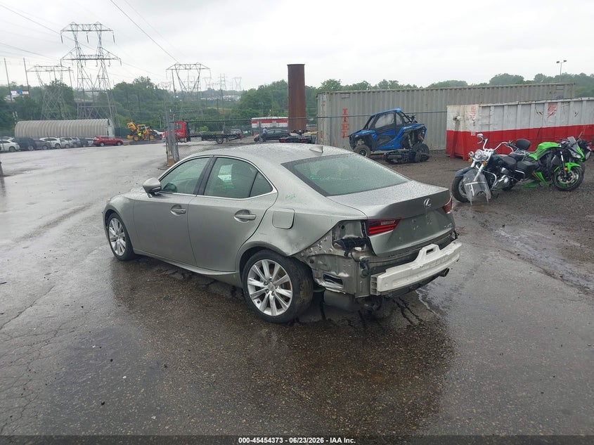 2014 Lexus Is VIN JTHBF1D22E5016976 IAAI salvage auction — REAR END, Salvage (Pennsylvania), sold $3,050 on 2026-07-31 (photo 3)