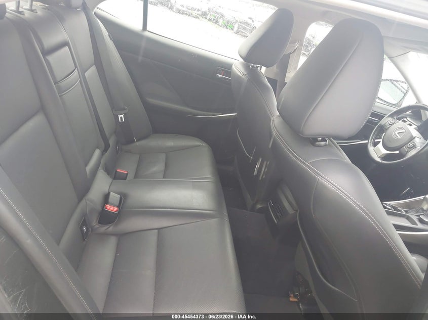 2014 Lexus Is VIN JTHBF1D22E5016976 IAAI salvage auction — REAR END, Salvage (Pennsylvania), sold $3,050 on 2026-07-31 (photo 8)