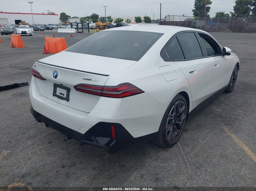 2024 BMW I5 VIN WBY33FK09RCR39288 IAAI salvage auction — FRONT END, Wait Title, sold $25,500 on 2026-08-17 (photo 4)