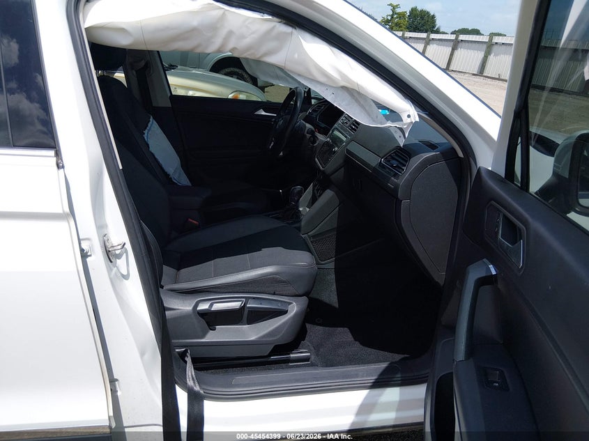 2019 Volkswagen Tiguan VIN 3VV3B7AXXKM067153 IAAI salvage auction — REAR END, Salvage (Louisiana), sold $4,850 on 2026-07-25 (photo 5)