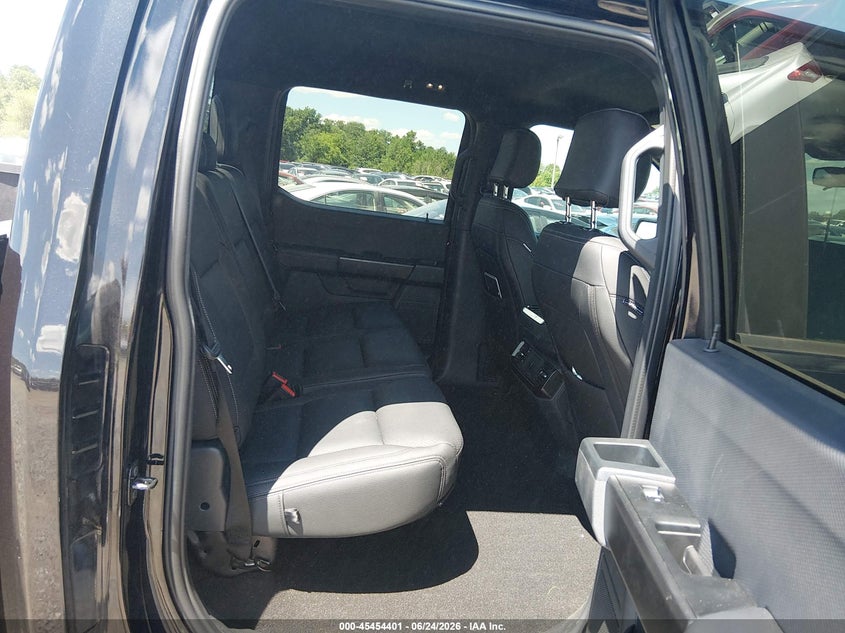 2025 Ford F-150 VIN 1FTFW2L50SKF12442 IAAI salvage auction — FRONT END, Salvage Title, sold $16,500 on 2026-08-01 (photo 8)