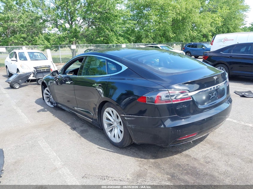 2018 Tesla Model s VIN 5YJSA1E26JF253364 IAAI salvage auction — LEFT SIDE, Salvage (Arizona), sold $4,200 on 2026-07-27 (photo 3)