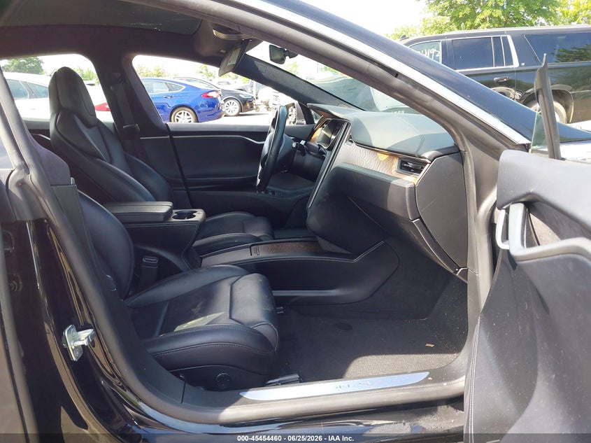 2018 Tesla Model s VIN 5YJSA1E26JF253364 IAAI salvage auction — LEFT SIDE, Salvage (Arizona), sold $4,200 on 2026-07-27 (photo 5)
