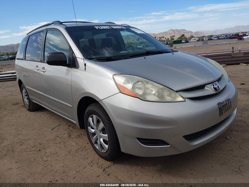 2006 Toyota Sienna VIN 5TDZA23C06S453174 IAAI salvage auction — NORMAL WEAR, Clear-Dealer Only (Arizona), sold $400 on 2026-07-28 (photo 1)
