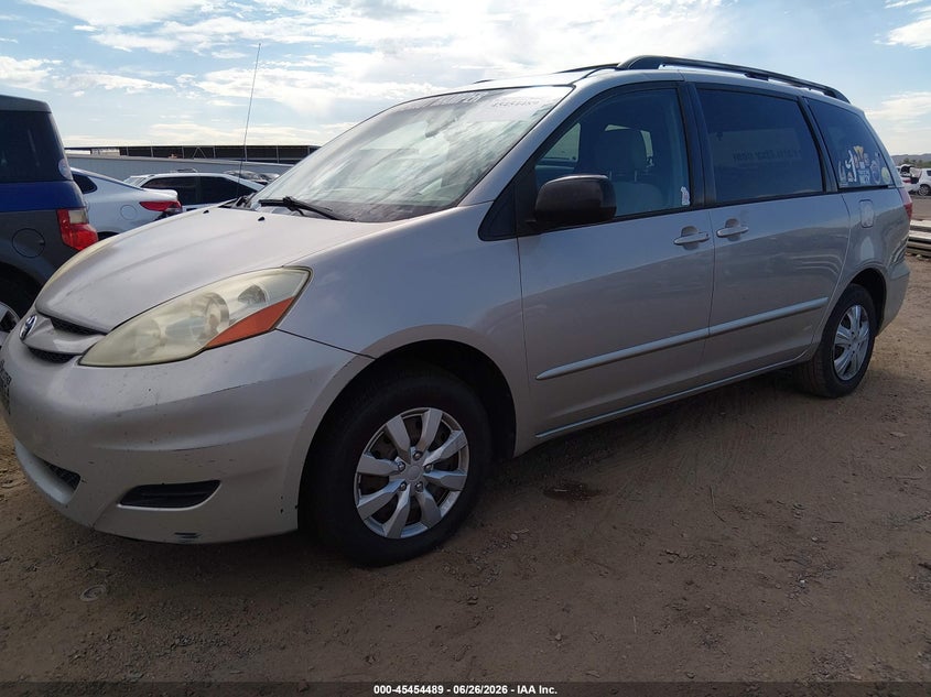 2006 Toyota Sienna VIN 5TDZA23C06S453174 IAAI salvage auction — NORMAL WEAR, Clear-Dealer Only (Arizona), sold $400 on 2026-07-28 (photo 2)
