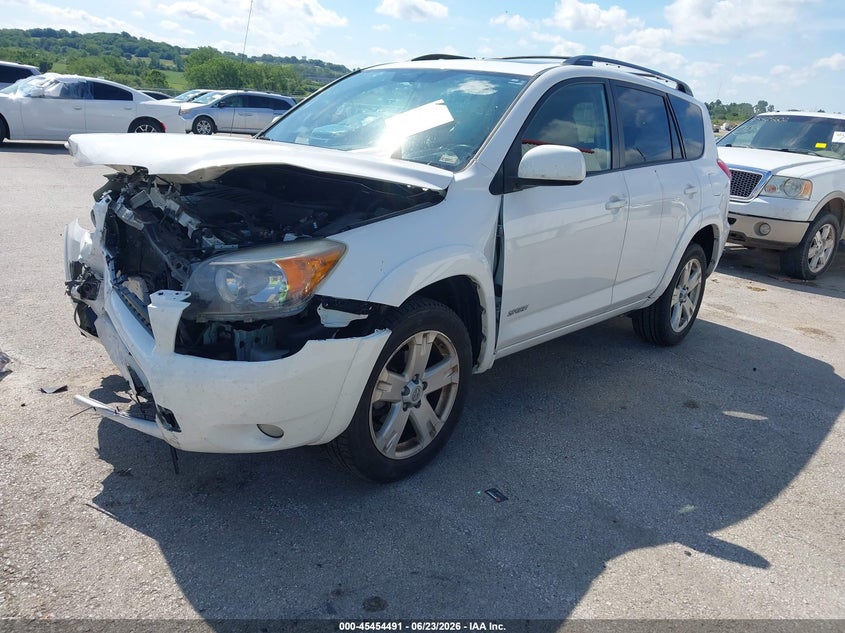 2007 Toyota Rav4 VIN JTMZK32V975010812 IAAI salvage auction — FRONT END, Salvage (Missouri), sold $900 on 2026-07-30 (photo 2)
