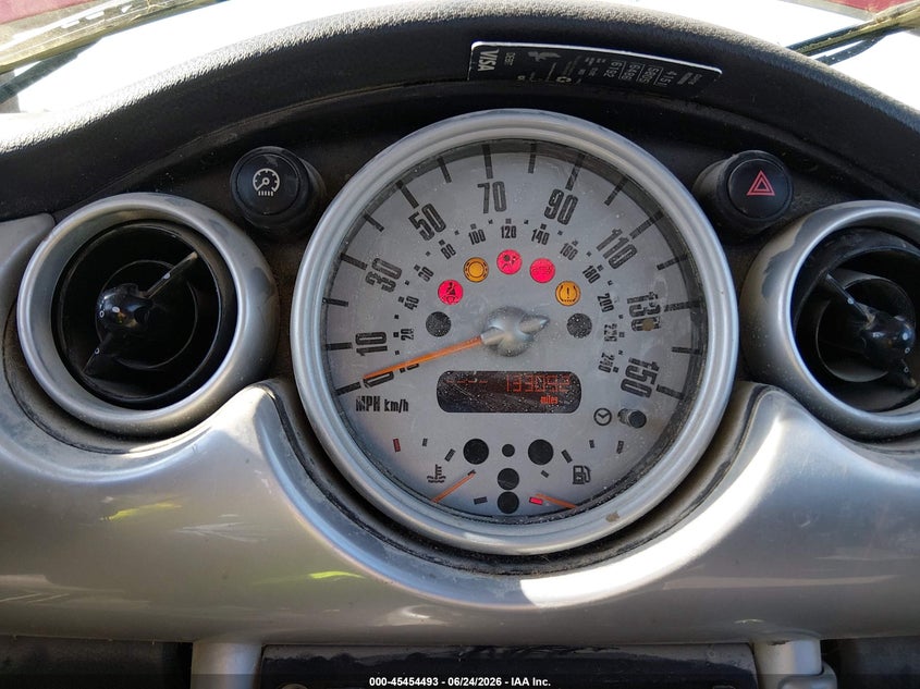 2005 Mini Cooper VIN WMWRC33525TK60118 IAAI salvage auction — FRONT END, Salvage (Illinois), sold $100 on 2026-08-18 (photo 7)