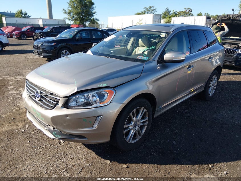 2016 Volvo Xc60 VIN YV4612RK2G2805498 IAAI salvage auction — FRONT END, Salvage Title, sold $2,450 on 2026-08-15 (photo 2)