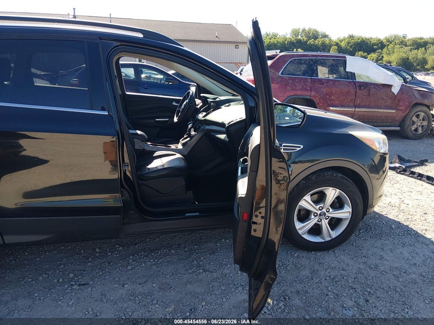 2014 Ford Escape VIN 1FMCU0GXXEUC58011 IAAI salvage auction — REAR END, Salvage (Ohio), sold $375 on 2026-07-11 (photo 5)