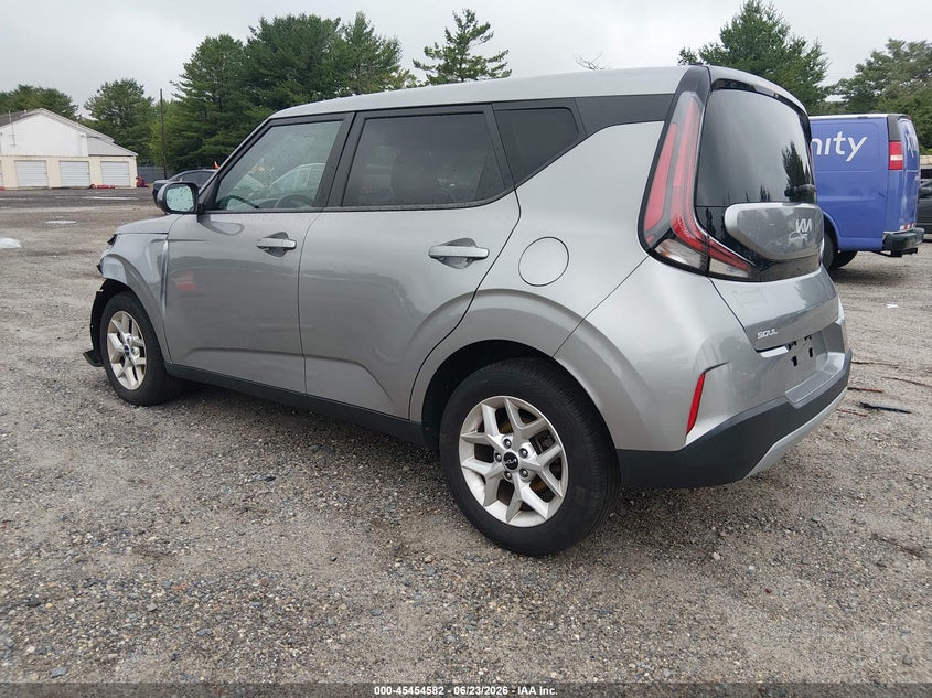 2024 Kia Soul VIN KNDJ23AU4R7241257 IAAI salvage auction — LEFT FRONT, Salvage Title, sold $3,400 on 2026-09-30 (photo 3)