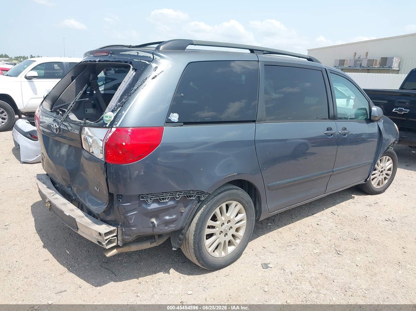 2007 Toyota Sienna VIN 5TDZK22C47S033918 IAAI salvage auction — REAR END, Salvage (Texas), sold $850 on 2026-07-09 (photo 4)