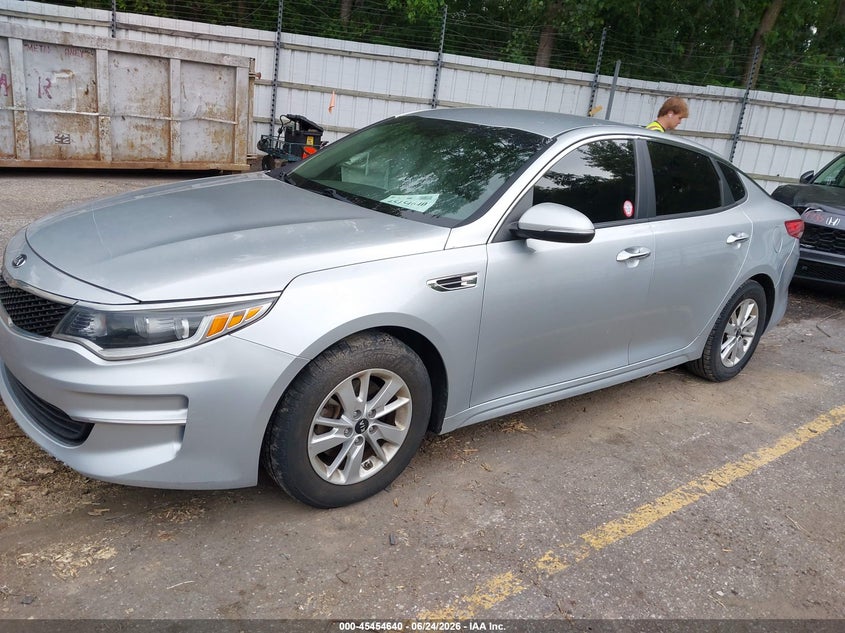 2017 Kia Optima VIN 5XXGT4L30HG148713 IAAI salvage auction — RIGHT FRONT, Clear (Michigan), sold $1,975 on 2026-08-01 (photo 2)