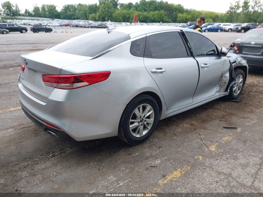 2017 Kia Optima VIN 5XXGT4L30HG148713 IAAI salvage auction — RIGHT FRONT, Clear (Michigan), sold $1,975 on 2026-08-01 (photo 4)
