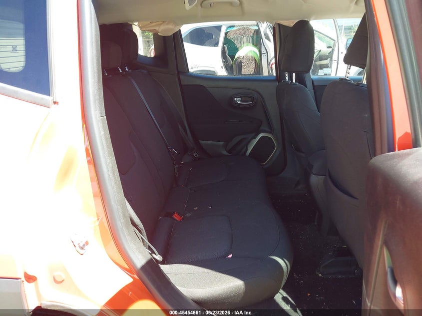 2017 Jeep Renegade VIN ZACCJBBB2HPF47636 IAAI salvage auction — FRONT END, Salvage Title, sold $1,450 on 2026-08-17 (photo 8)