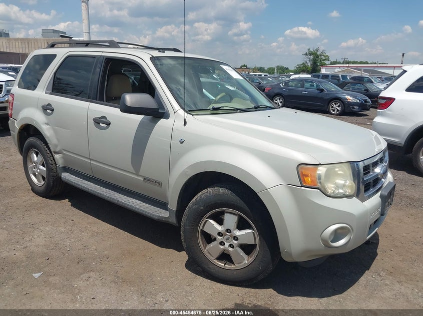2008 Ford Escape VIN 1FMCU93178KC69781 IAAI salvage auction — NORMAL WEAR, Clear (New Jersey), sold $425 on 2026-07-06 (photo 1)
