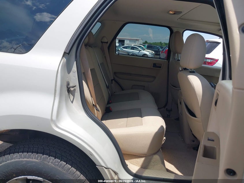 2008 Ford Escape VIN 1FMCU93178KC69781 IAAI salvage auction — NORMAL WEAR, Clear (New Jersey), sold $425 on 2026-07-06 (photo 8)