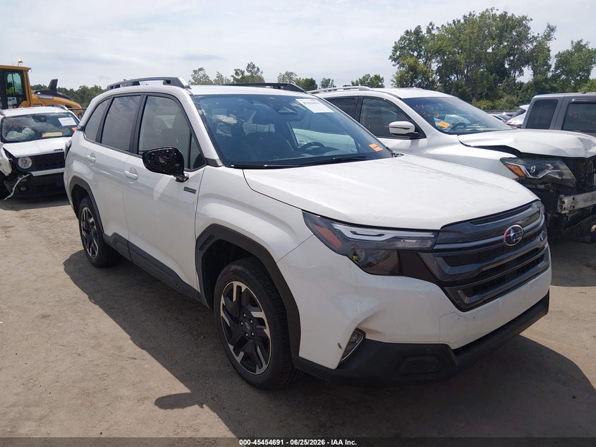2025 Subaru Forester VIN JF2SLSED7SH455523 — IAAI salvage auction photo