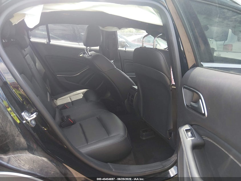 2019 Mercedes-benz Gla-klasse VIN WDCTG4GB1KJ553951 IAAI salvage auction — FRONT END, Salvage Title, sold $5,300 on 2026-08-14 (photo 8)