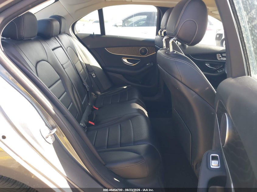 2017 Mercedes-benz C-klasse VIN WDDWF4JB0HR253106 IAAI salvage auction — ELECTRICAL, Clear (Georgia), sold $2,700 on 2026-07-08 (photo 8)