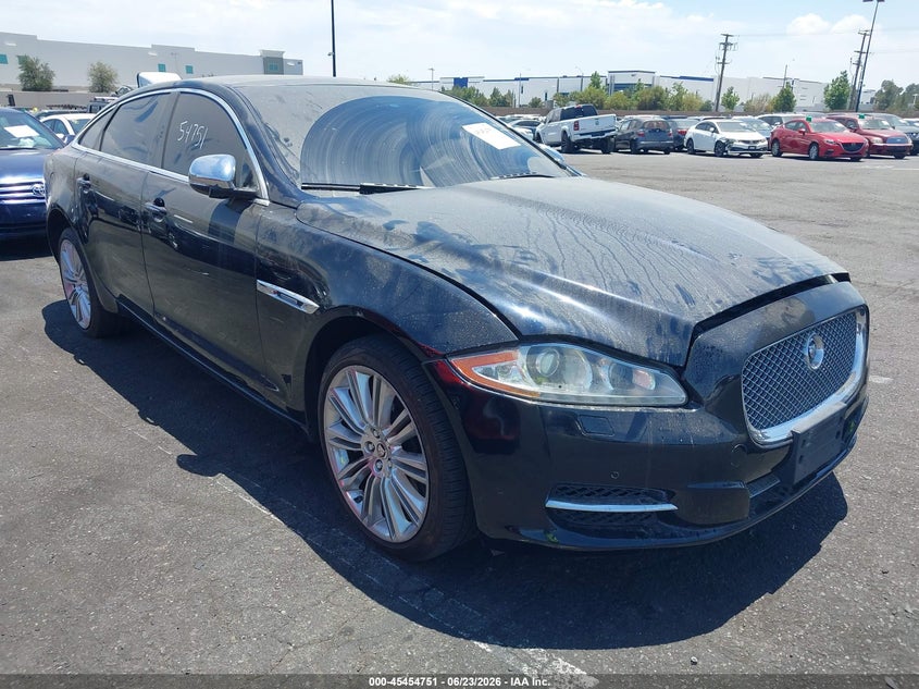 2011 Jaguar Xj VIN SAJWA2GE3BMV00686 IAAI salvage auction — UNKNOWN, Salvage Certificate (California), sold $1,050 on 2026-07-10 (photo 1)