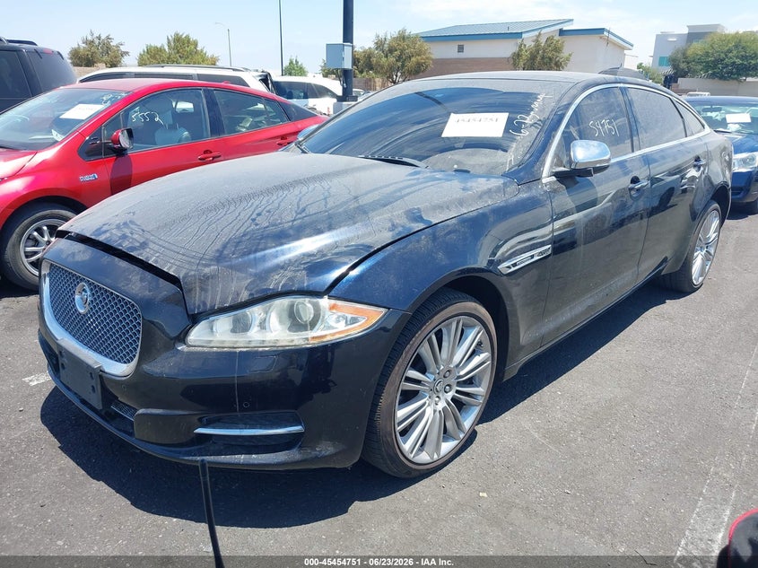 2011 Jaguar Xj VIN SAJWA2GE3BMV00686 IAAI salvage auction — UNKNOWN, Salvage Certificate (California), sold $1,050 on 2026-07-10 (photo 2)