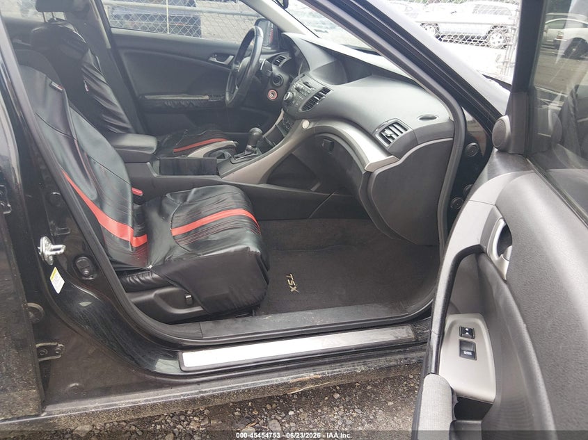2009 Acura Tsx VIN JH4CU266X9C009226 IAAI salvage auction — NORMAL WEAR, Clear (Massachusetts), sold $425 on 2026-07-10 (photo 5)