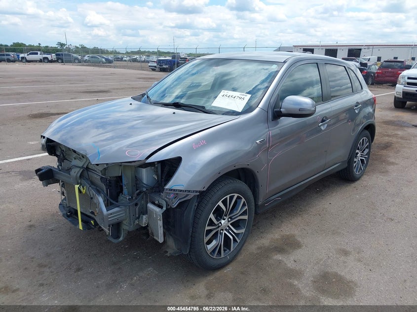 2018 Mitsubishi VIN JA4AR3AW5JZ020041 IAAI salvage auction — FRONT END, Regular (South Dakota), sold $2,550 on 2026-07-28 (photo 2)