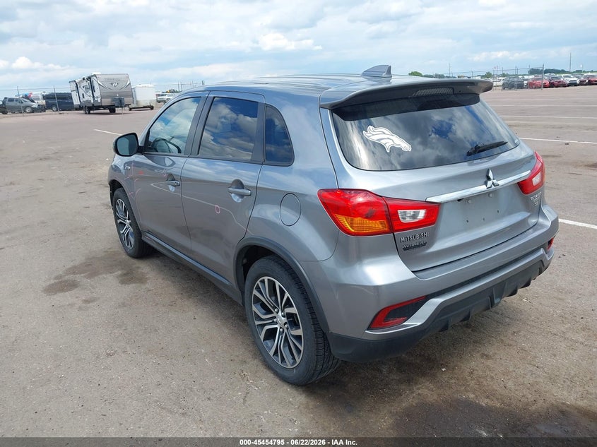 2018 Mitsubishi VIN JA4AR3AW5JZ020041 IAAI salvage auction — FRONT END, Regular (South Dakota), sold $2,550 on 2026-07-28 (photo 3)