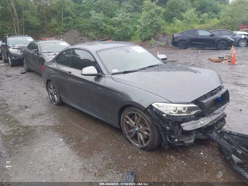 2017 BMW 2er VIN WBA2G3C30HV641415 IAAI salvage auction — FRONT END, Salvage (Massachusetts), sold $8,400 on 2026-08-13 (photo 1)