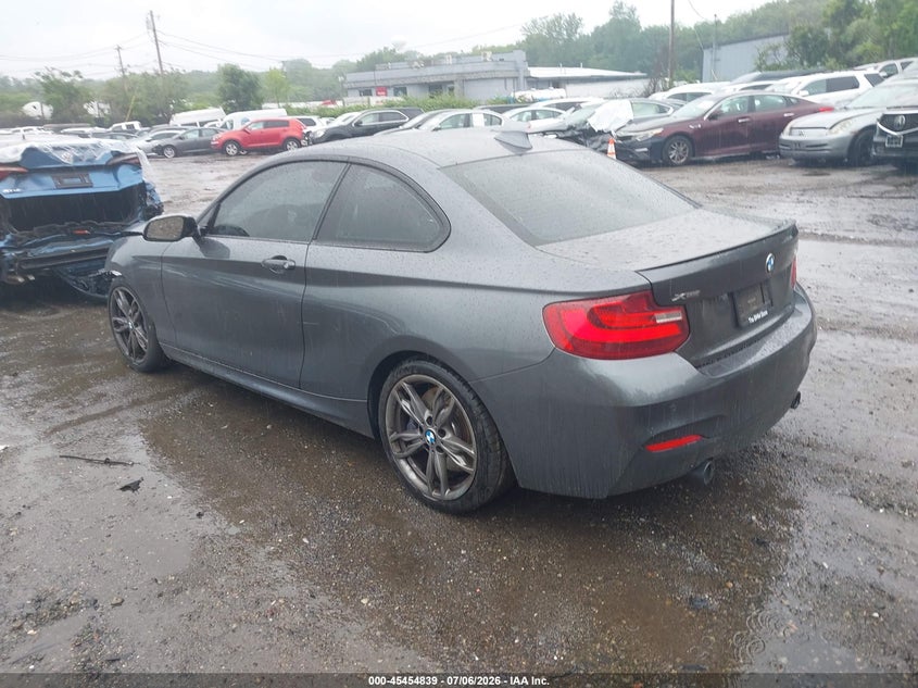2017 BMW 2er VIN WBA2G3C30HV641415 IAAI salvage auction — FRONT END, Salvage (Massachusetts), sold $8,400 on 2026-08-13 (photo 3)