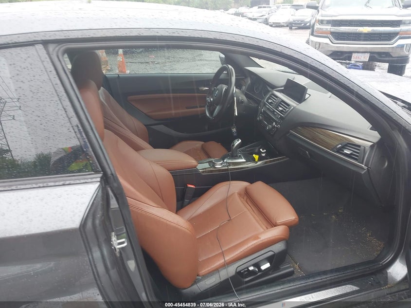 2017 BMW 2er VIN WBA2G3C30HV641415 IAAI salvage auction — FRONT END, Salvage (Massachusetts), sold $8,400 on 2026-08-13 (photo 5)