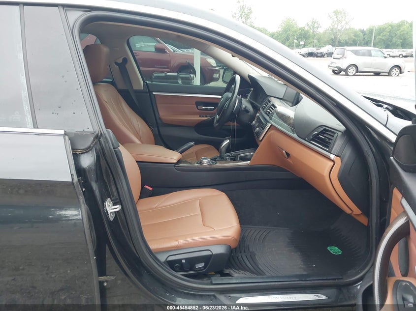 2015 BMW 4er VIN WBA4C9C51FD331883 IAAI salvage auction — NORMAL WEAR, Clear (New Jersey), sold $1,000 on 2026-07-28 (photo 5)