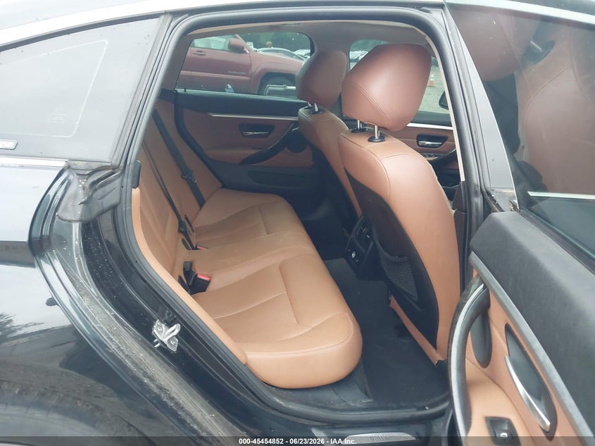 2015 BMW 4er VIN WBA4C9C51FD331883 IAAI salvage auction — NORMAL WEAR, Clear (New Jersey), sold $1,000 on 2026-07-28 (photo 8)