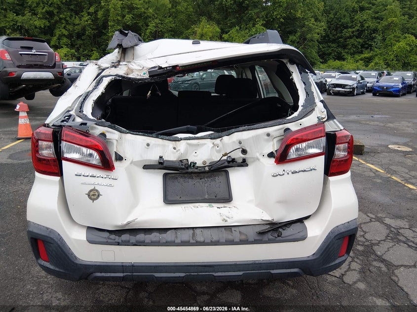 2019 Subaru Outback VIN 4S4BSABC2K3388149 IAAI salvage auction — ROOF, Salvage (Connecticut), sold $775 on 2026-07-30 (photo 6)