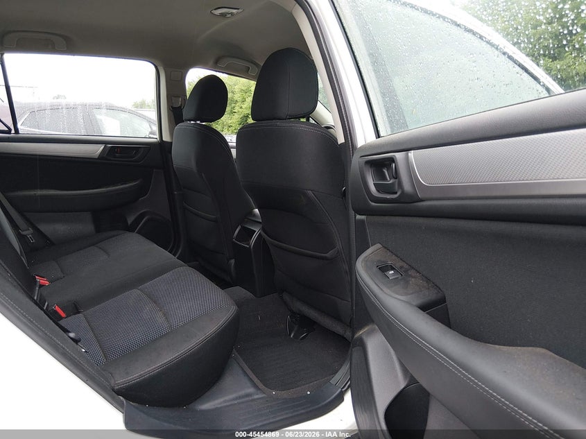2019 Subaru Outback VIN 4S4BSABC2K3388149 IAAI salvage auction — ROOF, Salvage (Connecticut), sold $775 on 2026-07-30 (photo 8)