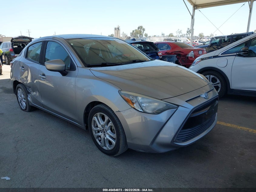 2016 Scion Ia VIN 3MYDLBZV9GY143601 IAAI salvage auction — RIGHT SIDE, Salvage Title, sold $2,350 on 2026-08-01 (photo 1)