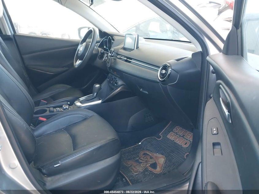 2016 Scion Ia VIN 3MYDLBZV9GY143601 IAAI salvage auction — RIGHT SIDE, Salvage Title, sold $2,350 on 2026-08-01 (photo 5)