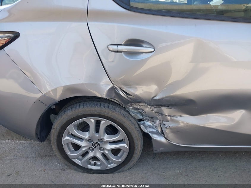 2016 Scion Ia VIN 3MYDLBZV9GY143601 IAAI salvage auction — RIGHT SIDE, Salvage Title, sold $2,350 on 2026-08-01 (photo 6)