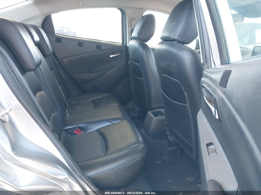 2016 Scion Ia VIN 3MYDLBZV9GY143601 IAAI salvage auction — RIGHT SIDE, Salvage Title, sold $2,350 on 2026-08-01 (photo 8)