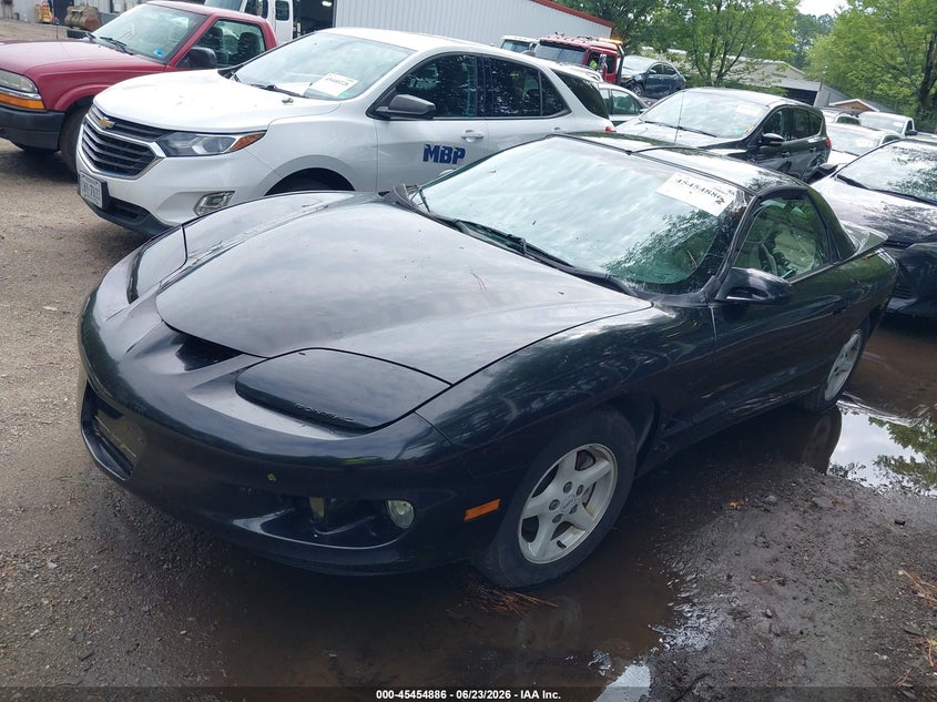 2001 Pontiac Firebird VIN 2G2FS22K412148655 IAAI salvage auction — NORMAL WEAR, Clear (Virginia), sold $300 on 2026-07-09 (photo 2)