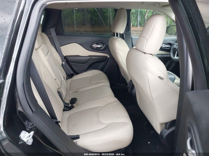 2016 Jeep Cherokee VIN 1C4PJMCS2GW325952 IAAI salvage auction — NORMAL WEAR, SF97 (Virginia), sold $4,050 on 2026-07-22 (photo 8)