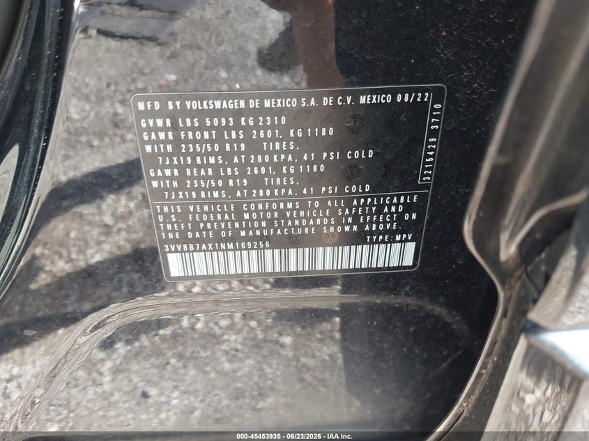 2022 Volkswagen Tiguan VIN 3VV8B7AX1NM169256 IAAI salvage auction — STORM DAMAGE, Salvage (Illinois), sold $12,800 on 2026-07-30 (photo 9)
