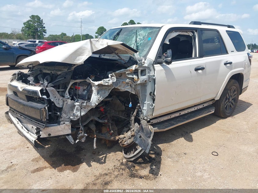 2020 Toyota 4runner VIN JTEZU5JR0L5220523 IAAI salvage auction — LEFT & RIGHT, Salvage (Texas), sold $4,250 on 2026-07-23 (photo 2)