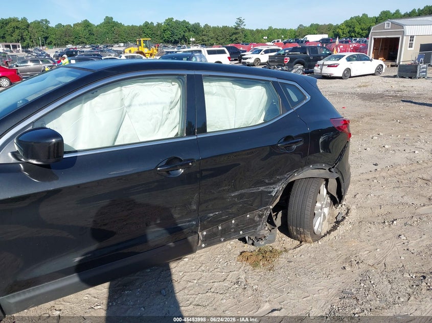 2022 Nissan Rogue VIN JN1BJ1AV4NW344458 IAAI salvage auction — REAR END, Salvage Title, sold $2,300 on 2026-08-01 (photo 6)